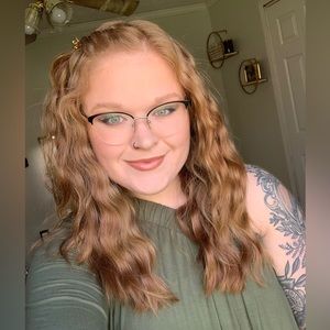 Meet your Posher, Sydney